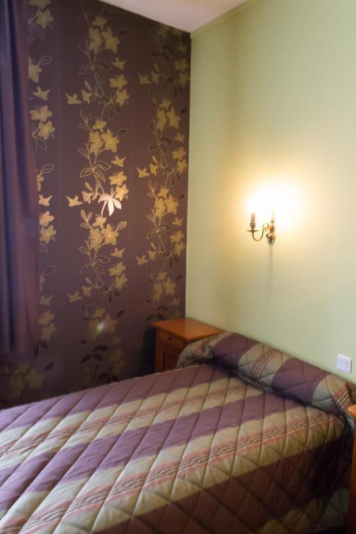 La Tete Noire Hotell Montrichard Eksteriør bilde